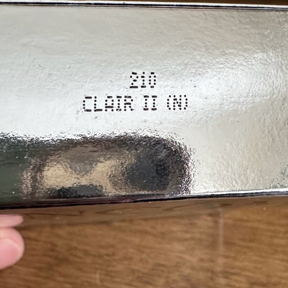 Lancome Dual Finish Multi-Tasking Powder - Silver - Picture 2 of 3